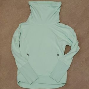 Lululemon top